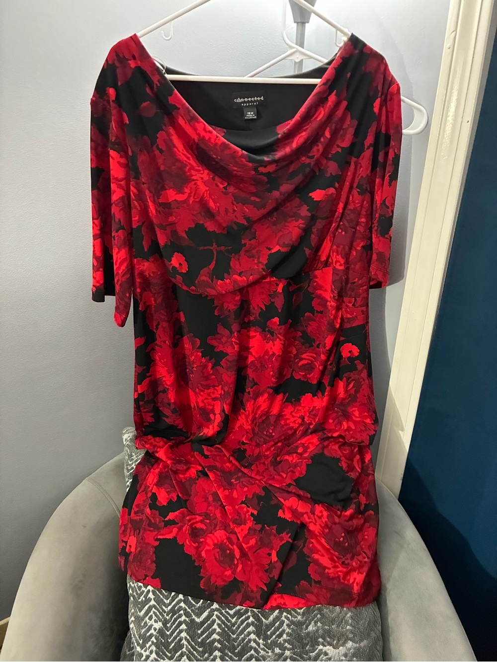 connected apparel Red & Black Floral Cowl-Neck Midi Dress